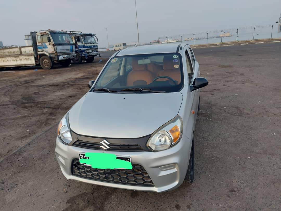 Suzuki Alto 2020 en bon état, idéal pour la ville et économique en carburant à Djibouti